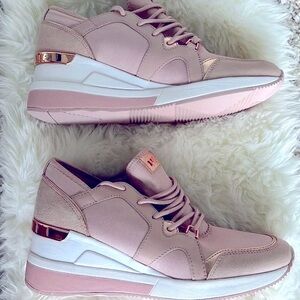 Michael Kors LIV Trainer Canvas Sneaker Women Pink Size 10